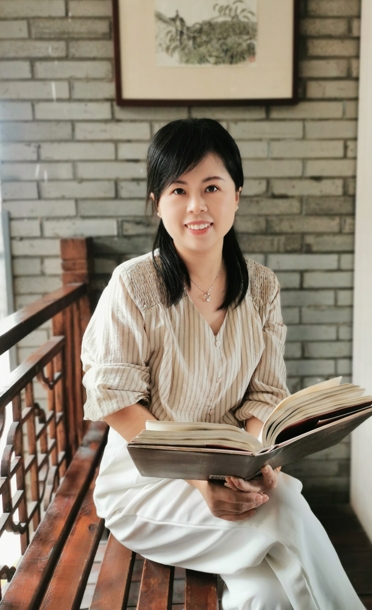 卢建芬.jpg 卢建芬.jpg